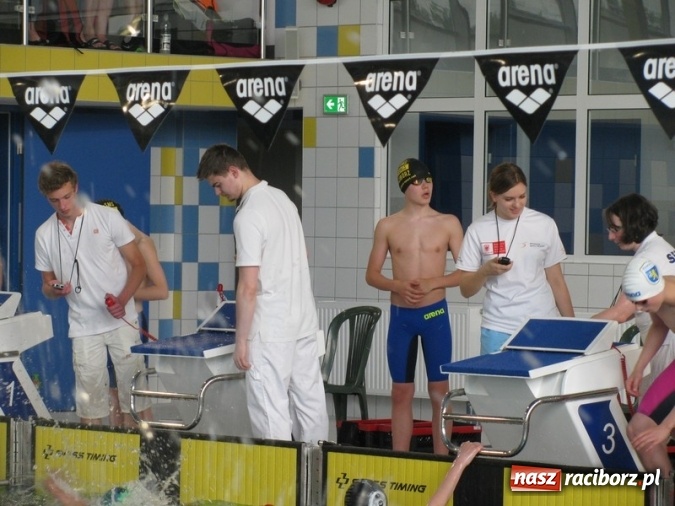 Zdjęcie w galerii na portalu naszraciborz.pl: Pływanie. Trzynaście medali 13-latków  wiadomości z regionu