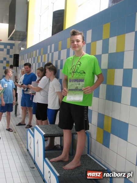 Zdjęcie w galerii na portalu naszraciborz.pl: Pływanie. Trzynaście medali 13-latków  wiadomości z regionu