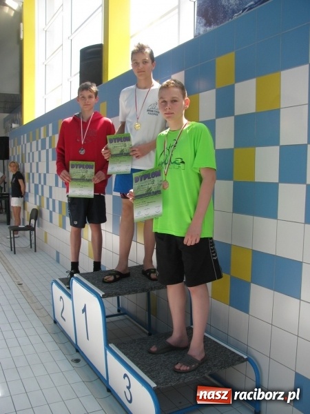 Zdjęcie w galerii na portalu naszraciborz.pl: Pływanie. Trzynaście medali 13-latków  wiadomości z regionu
