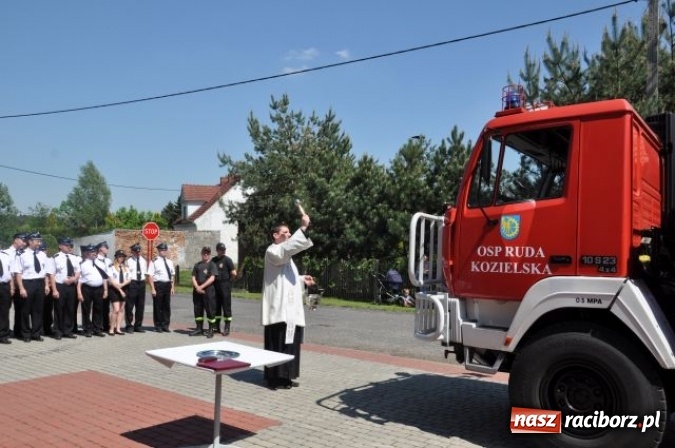 Zdjęcie w galerii na portalu naszraciborz.pl: OSP w Rudzie Kozielskiej ma nowy wóz bojowy wiadomości z regionu