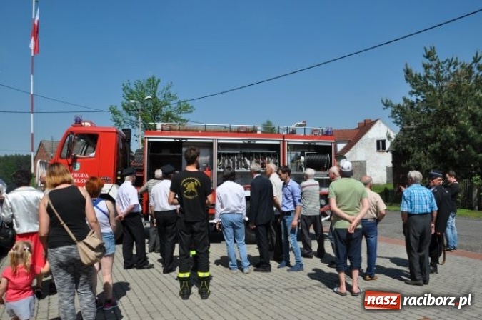 Zdjęcie w galerii na portalu naszraciborz.pl: OSP w Rudzie Kozielskiej ma nowy wóz bojowy wiadomości z regionu