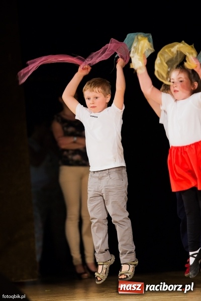Zdjęcie w galerii na portalu naszraciborz.pl: Gala VIII Mini Festiwalu Przedszkolaków w Raciborskim Centrum Kultury wiadomości z regionu