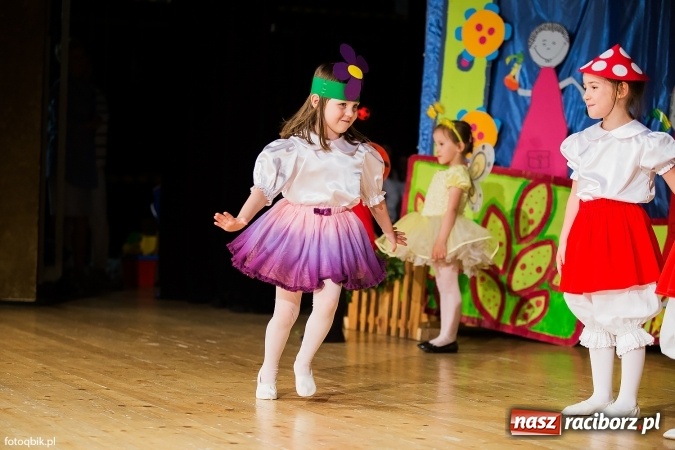 Zdjęcie w galerii na portalu naszraciborz.pl: Gala VIII Mini Festiwalu Przedszkolaków w Raciborskim Centrum Kultury wiadomości z regionu