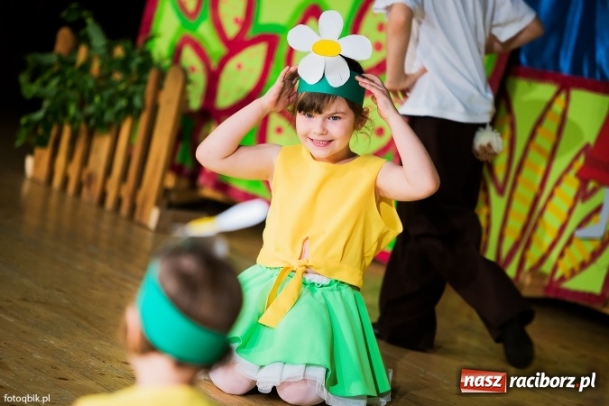 Zdjęcie w galerii na portalu naszraciborz.pl: Gala VIII Mini Festiwalu Przedszkolaków w Raciborskim Centrum Kultury wiadomości z regionu