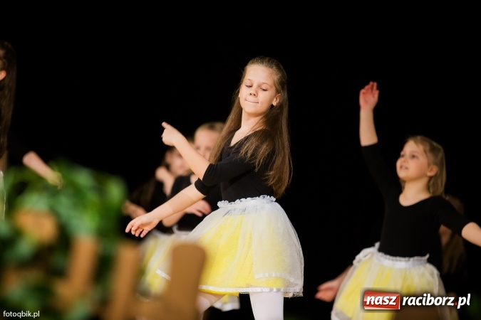 Zdjęcie w galerii na portalu naszraciborz.pl: Gala VIII Mini Festiwalu Przedszkolaków w Raciborskim Centrum Kultury wiadomości z regionu