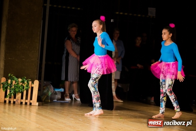 Zdjęcie w galerii na portalu naszraciborz.pl: Gala VIII Mini Festiwalu Przedszkolaków w Raciborskim Centrum Kultury wiadomości z regionu
