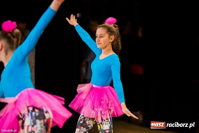 Zdjęcie w galerii na portalu naszraciborz.pl: Gala VIII Mini Festiwalu Przedszkolaków w Raciborskim Centrum Kultury wiadomości z regionu