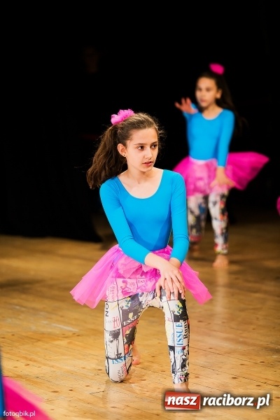 Zdjęcie w galerii na portalu naszraciborz.pl: Gala VIII Mini Festiwalu Przedszkolaków w Raciborskim Centrum Kultury wiadomości z regionu