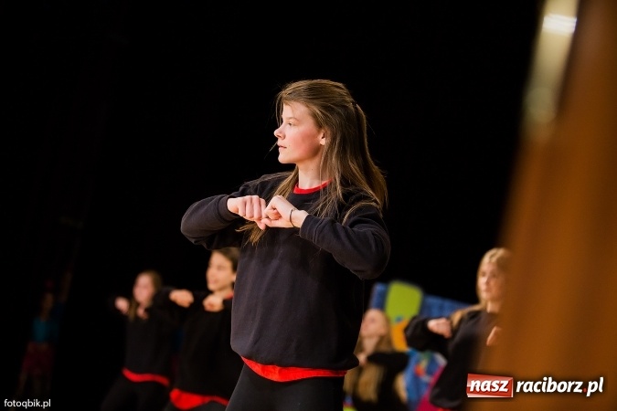 Zdjęcie w galerii na portalu naszraciborz.pl: Gala VIII Mini Festiwalu Przedszkolaków w Raciborskim Centrum Kultury wiadomości z regionu