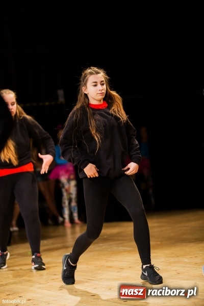 Zdjęcie w galerii na portalu naszraciborz.pl: Gala VIII Mini Festiwalu Przedszkolaków w Raciborskim Centrum Kultury wiadomości z regionu