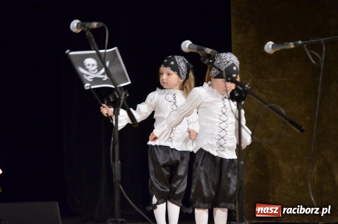 Zdjęcie w galerii na portalu naszraciborz.pl: Gala VIII Mini Festiwalu Przedszkolaków w Raciborskim Centrum Kultury wiadomości z regionu