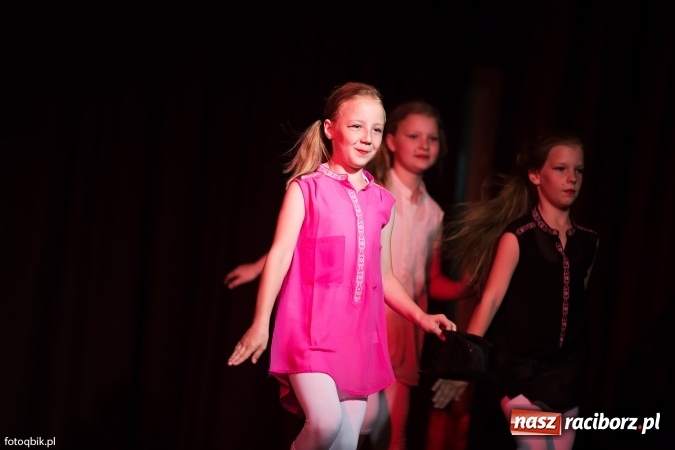 Zdjęcie w galerii na portalu naszraciborz.pl: Koncert Laureat&oacute;w XVI Gminnego Przeglądu Zespoł&oacute;w Artystycznych wiadomości z regionu