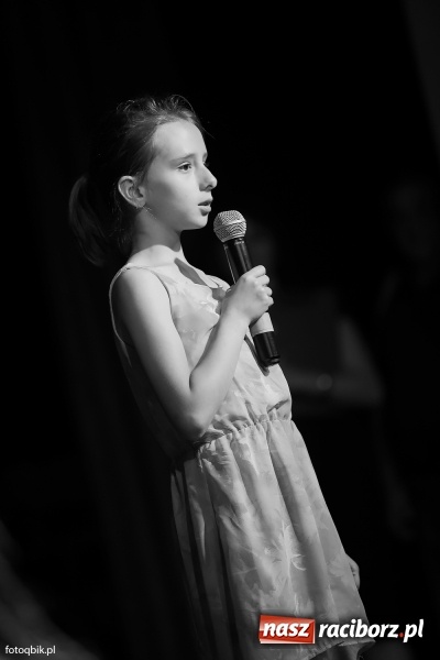 Zdjęcie w galerii na portalu naszraciborz.pl: Koncert Laureat&oacute;w XVI Gminnego Przeglądu Zespoł&oacute;w Artystycznych wiadomości z regionu