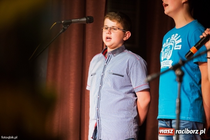 Zdjęcie w galerii na portalu naszraciborz.pl: Koncert Laureat&oacute;w XVI Gminnego Przeglądu Zespoł&oacute;w Artystycznych wiadomości z regionu