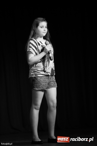 Zdjęcie w galerii na portalu naszraciborz.pl: Koncert Laureat&oacute;w XVI Gminnego Przeglądu Zespoł&oacute;w Artystycznych wiadomości z regionu