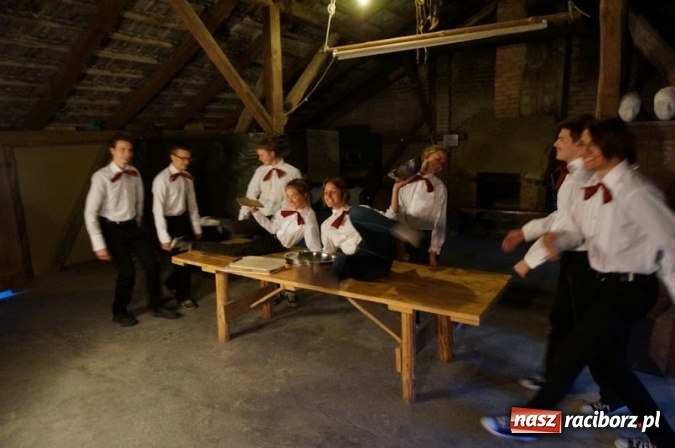 Zdjęcie w galerii na portalu naszraciborz.pl: Postaw na wartościowe wakacje!  Wybierz kultowy ADAPCIAK! wiadomości z regionu