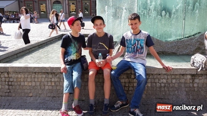 Zdjęcie w galerii na portalu naszraciborz.pl: Czarny Teatr na spektaklu we Wrocławiu  wiadomości z regionu