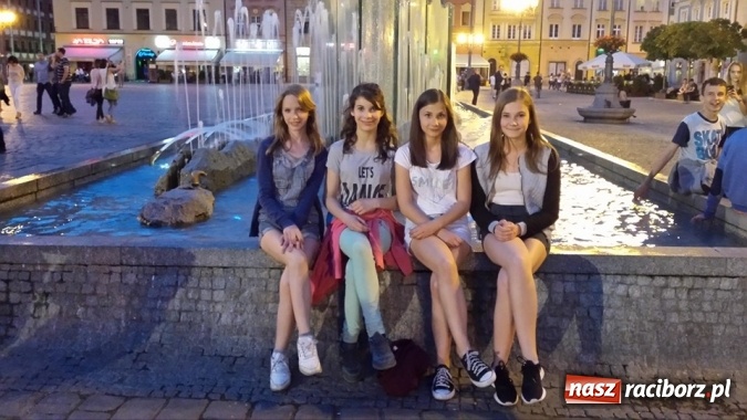 Zdjęcie w galerii na portalu naszraciborz.pl: Czarny Teatr na spektaklu we Wrocławiu  wiadomości z regionu