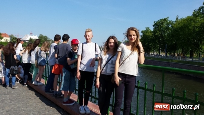 Zdjęcie w galerii na portalu naszraciborz.pl: Czarny Teatr na spektaklu we Wrocławiu  wiadomości z regionu