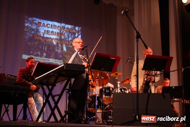 Zdjęcie w galerii na portalu naszraciborz.pl: Funk i jazz na zakończenie jesieni wiadomości z regionu