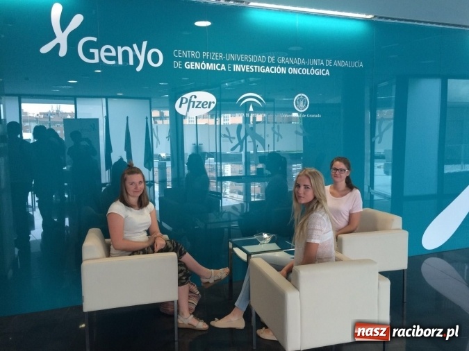 Zdjęcie w galerii na portalu naszraciborz.pl: Technicy analitycy z raciborskiego CKZiU nr 1 w Hiszpanii wiadomości z regionu