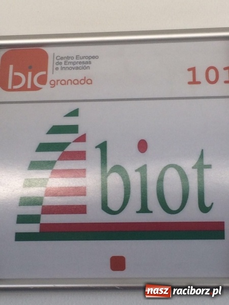 Zdjęcie w galerii na portalu naszraciborz.pl: Technicy analitycy z raciborskiego CKZiU nr 1 w Hiszpanii wiadomości z regionu