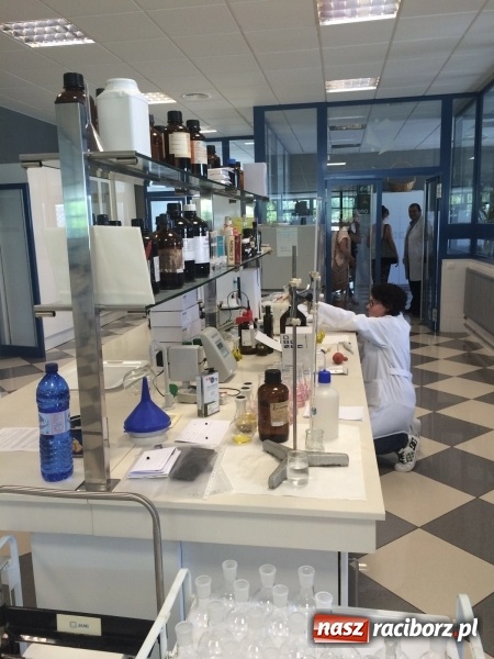 Zdjęcie w galerii na portalu naszraciborz.pl: Technicy analitycy z raciborskiego CKZiU nr 1 w Hiszpanii wiadomości z regionu