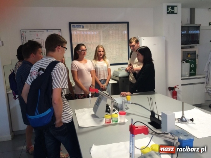 Zdjęcie w galerii na portalu naszraciborz.pl: Technicy analitycy z raciborskiego CKZiU nr 1 w Hiszpanii wiadomości z regionu