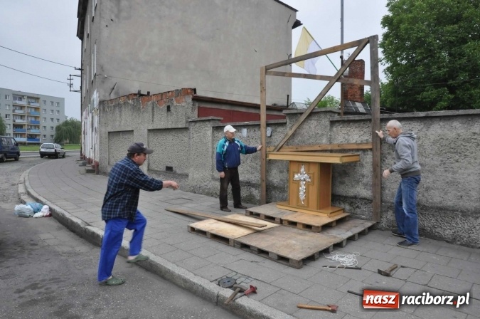 Zdjęcie w galerii na portalu naszraciborz.pl: Dziś Boże Ciało. Nasze ulice tradycyjnie pięknie ustrojone wiadomości z regionu