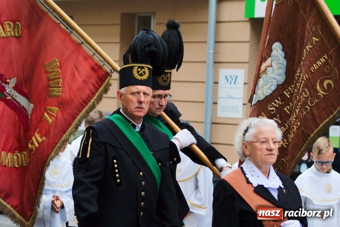 Zdjęcie w galerii na portalu naszraciborz.pl: Procesje Bożego Ciała w Raciborzu i okolicach wiadomości z regionu