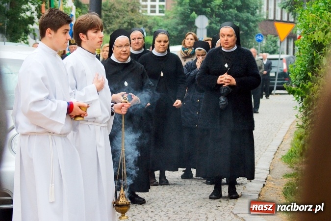 Zdjęcie w galerii na portalu naszraciborz.pl: Procesje Bożego Ciała w Raciborzu i okolicach wiadomości z regionu