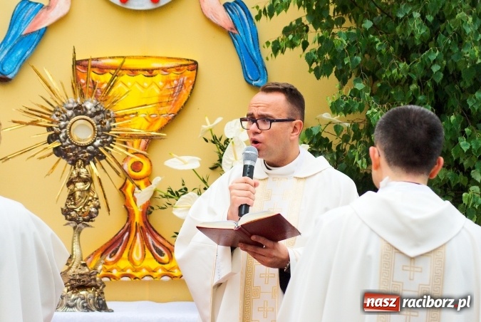 Zdjęcie w galerii na portalu naszraciborz.pl: Procesje Bożego Ciała w Raciborzu i okolicach wiadomości z regionu
