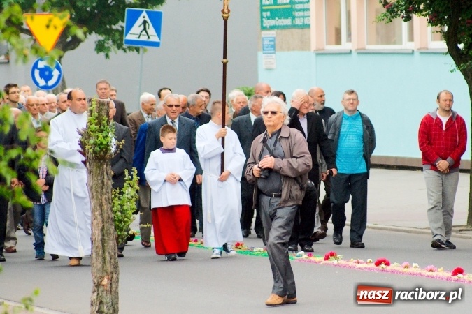 Zdjęcie w galerii na portalu naszraciborz.pl: Procesje Bożego Ciała w Raciborzu i okolicach wiadomości z regionu