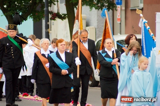 Zdjęcie w galerii na portalu naszraciborz.pl: Procesje Bożego Ciała w Raciborzu i okolicach wiadomości z regionu