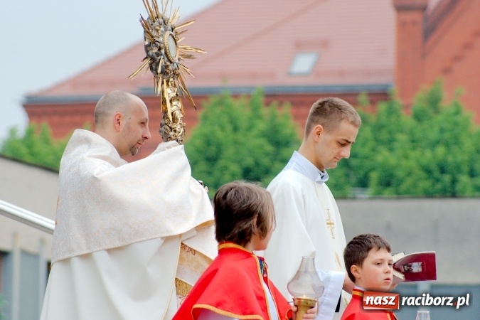 Zdjęcie w galerii na portalu naszraciborz.pl: Procesje Bożego Ciała w Raciborzu i okolicach wiadomości z regionu