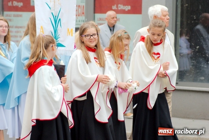 Zdjęcie w galerii na portalu naszraciborz.pl: Procesje Bożego Ciała w Raciborzu i okolicach wiadomości z regionu