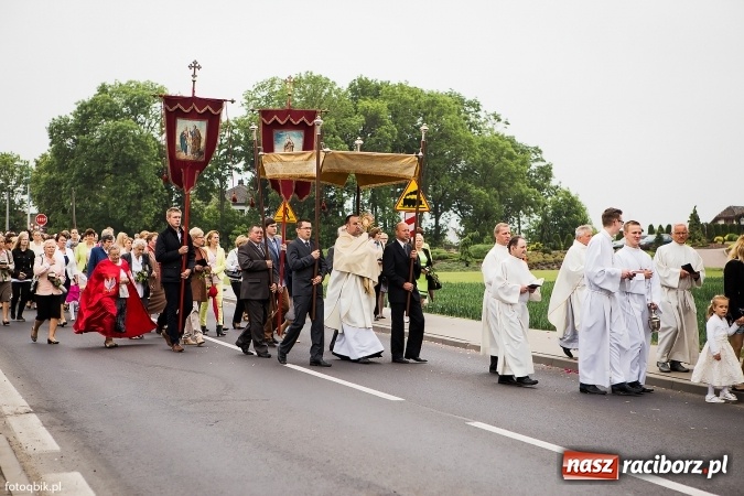 Zdjęcie w galerii na portalu naszraciborz.pl: Procesje Bożego Ciała w Raciborzu i okolicach wiadomości z regionu