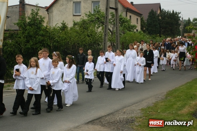 Zdjęcie w galerii na portalu naszraciborz.pl: Procesje Bożego Ciała w Raciborzu i okolicach wiadomości z regionu