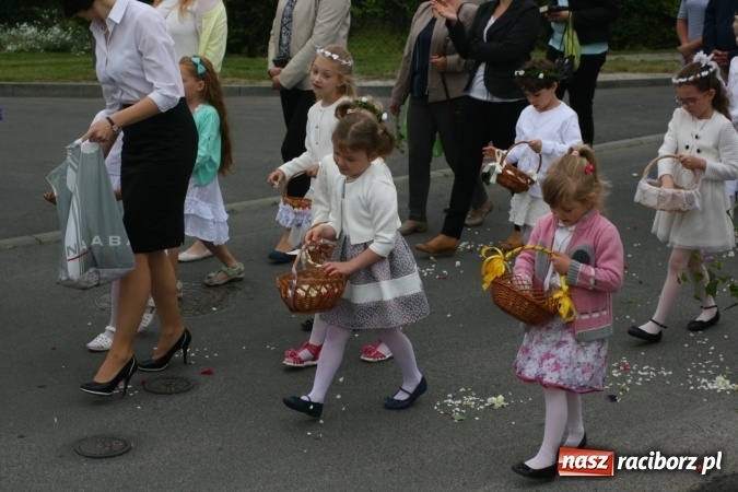 Zdjęcie w galerii na portalu naszraciborz.pl: Procesje Bożego Ciała w Raciborzu i okolicach wiadomości z regionu