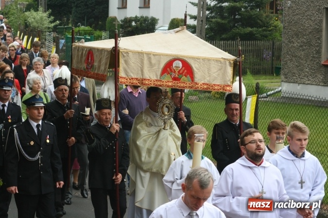 Zdjęcie w galerii na portalu naszraciborz.pl: Procesje Bożego Ciała w Raciborzu i okolicach wiadomości z regionu