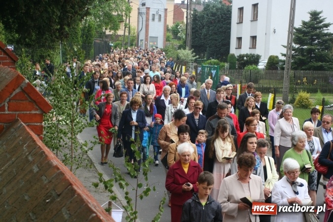 Zdjęcie w galerii na portalu naszraciborz.pl: Procesje Bożego Ciała w Raciborzu i okolicach wiadomości z regionu