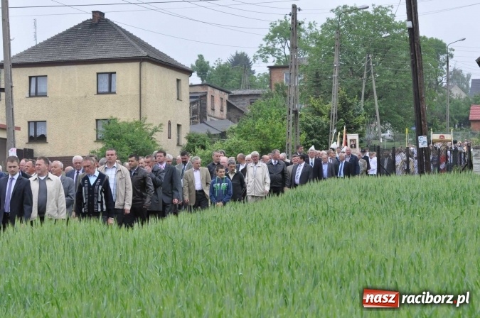 Zdjęcie w galerii na portalu naszraciborz.pl: Procesje Bożego Ciała w Raciborzu i okolicach wiadomości z regionu