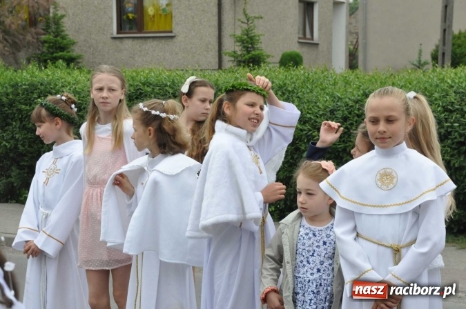 Zdjęcie w galerii na portalu naszraciborz.pl: Procesje Bożego Ciała w Raciborzu i okolicach wiadomości z regionu