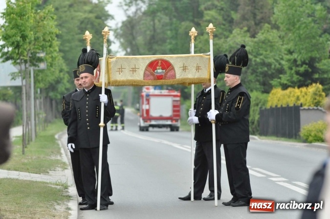 Zdjęcie w galerii na portalu naszraciborz.pl: Procesje Bożego Ciała w Raciborzu i okolicach wiadomości z regionu