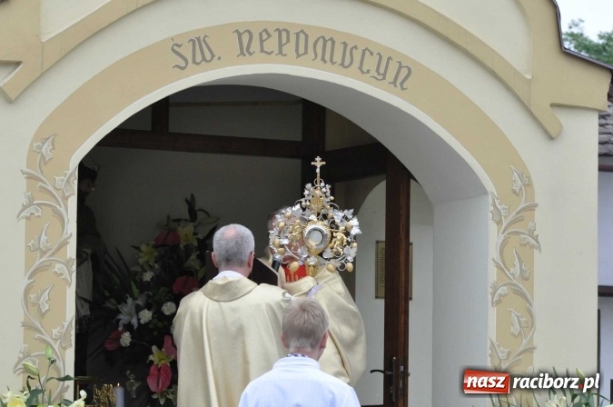 Zdjęcie w galerii na portalu naszraciborz.pl: Procesje Bożego Ciała w Raciborzu i okolicach wiadomości z regionu