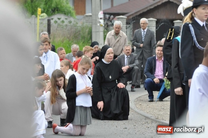Zdjęcie w galerii na portalu naszraciborz.pl: Procesje Bożego Ciała w Raciborzu i okolicach wiadomości z regionu
