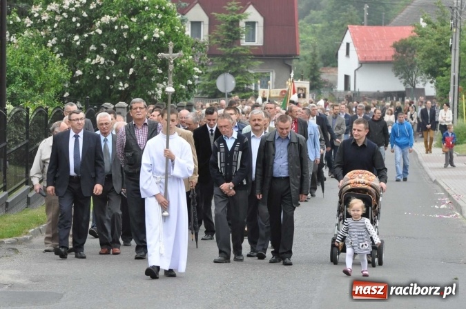 Zdjęcie w galerii na portalu naszraciborz.pl: Procesje Bożego Ciała w Raciborzu i okolicach wiadomości z regionu