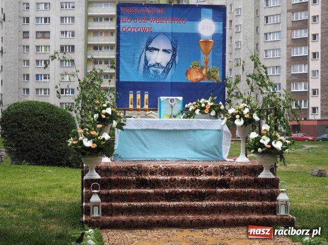 Zdjęcie w galerii na portalu naszraciborz.pl: Procesje Bożego Ciała w Raciborzu i okolicach wiadomości z regionu