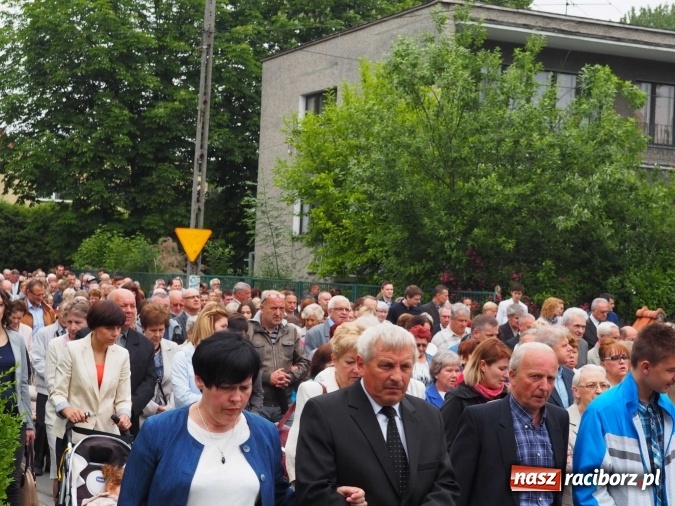 Zdjęcie w galerii na portalu naszraciborz.pl: Procesje Bożego Ciała w Raciborzu i okolicach wiadomości z regionu