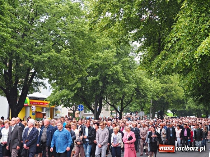 Zdjęcie w galerii na portalu naszraciborz.pl: Procesje Bożego Ciała w Raciborzu i okolicach wiadomości z regionu